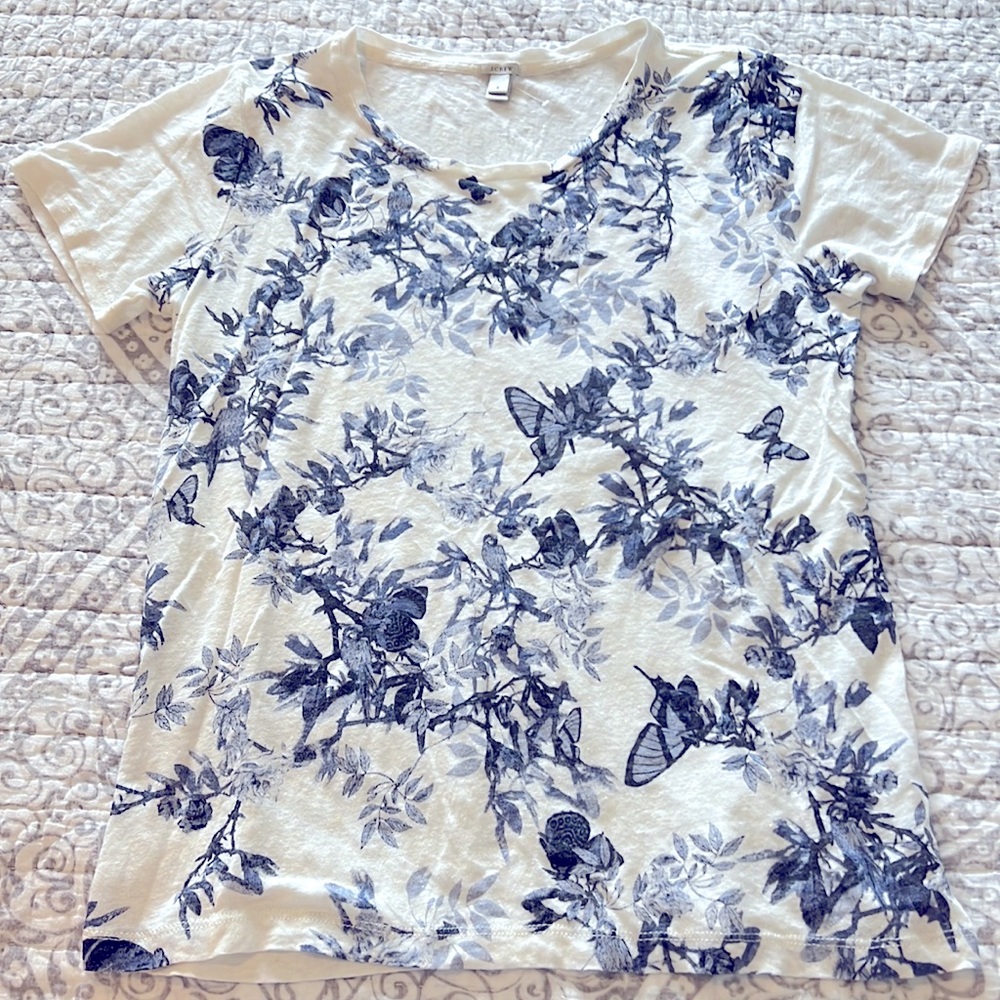 JCrew woman’s linen T-shirt